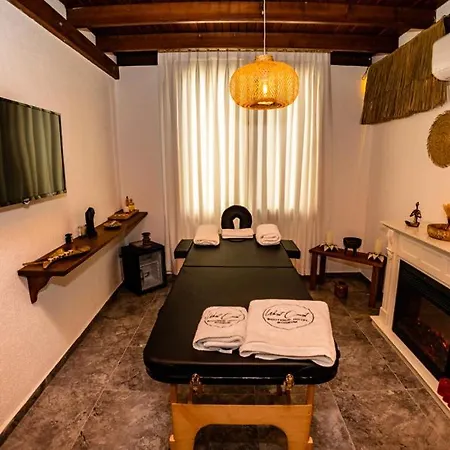 West Coast Boutique *