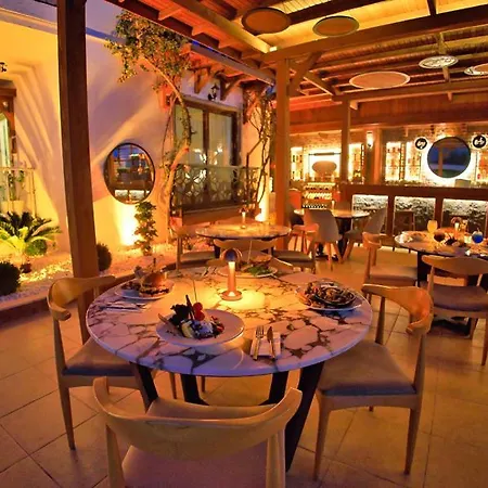 West Coast Boutique *