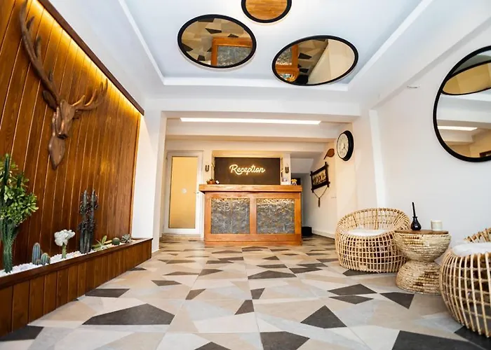 West Coast Boutique *